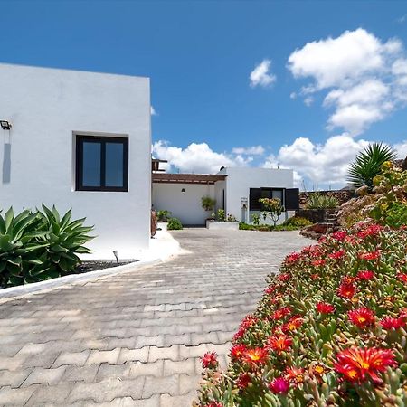 Villa Vistas Salinas Las Brenas Exterior photo