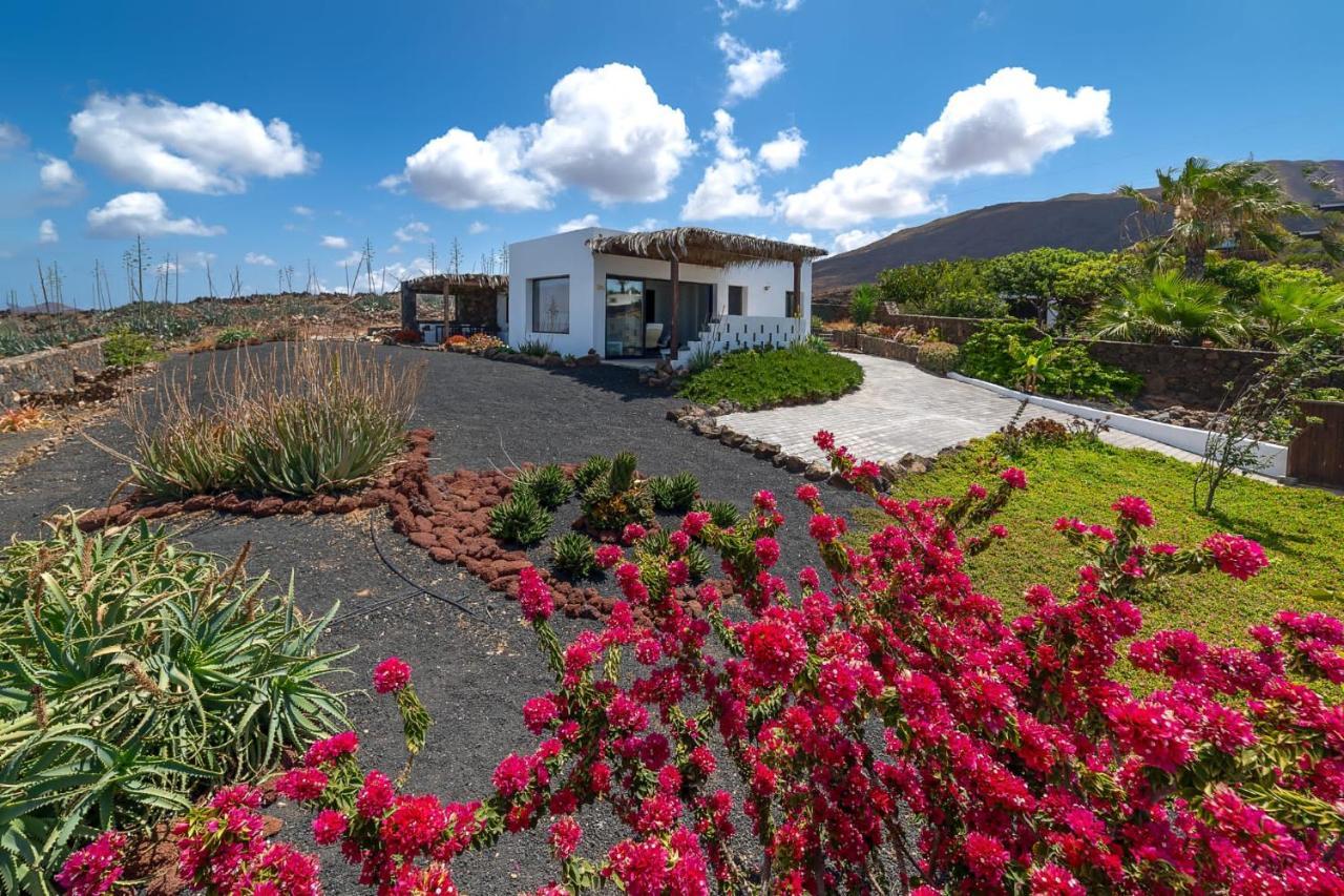 Villa Vistas Salinas Las Brenas Exterior photo