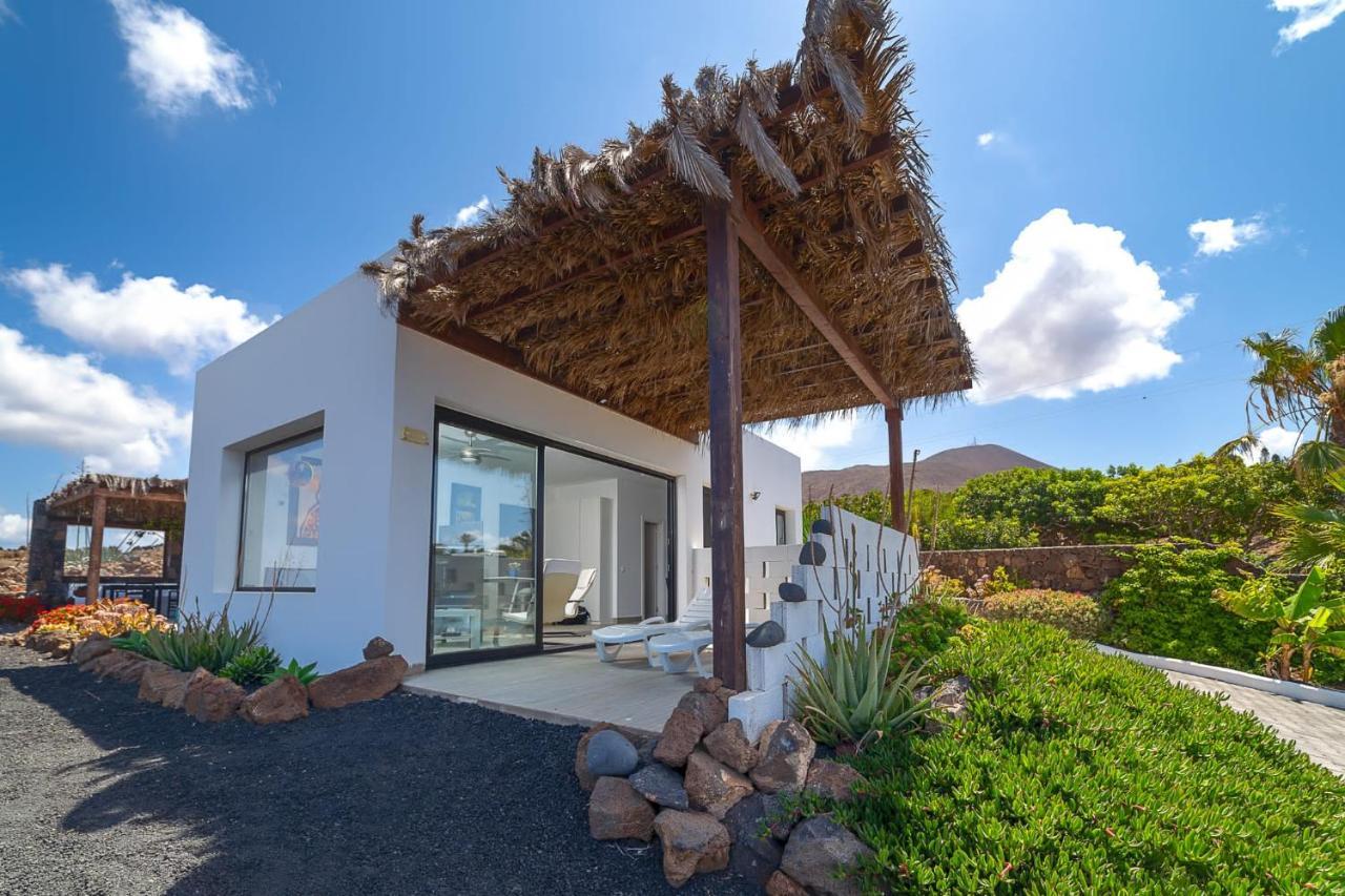 Villa Vistas Salinas Las Brenas Exterior photo